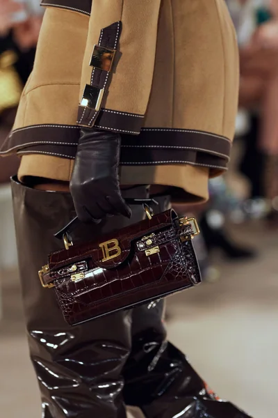 Look 29